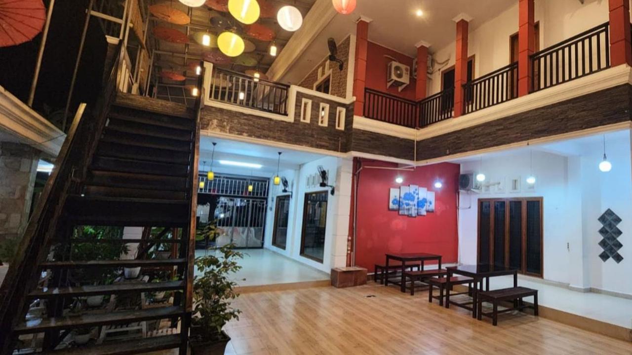 Permata Homestay Kotamobagu Mitra Reddoorz Bagian luar foto