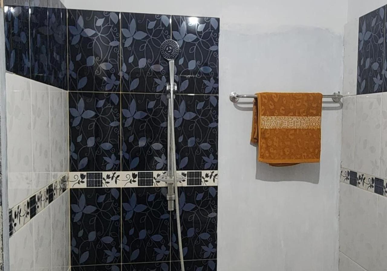 Permata Homestay Kotamobagu Mitra Reddoorz Bagian luar foto